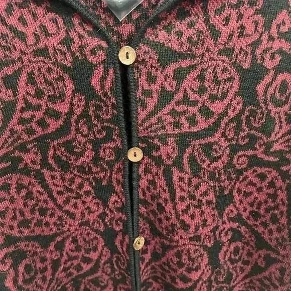 NWT NOVICA Alpaca Blend Cardigan with Burgundy Paisley Motifs Womens L - Picture 3 of 6